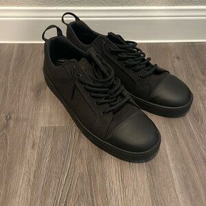 Woobies MOD-1’s size 10